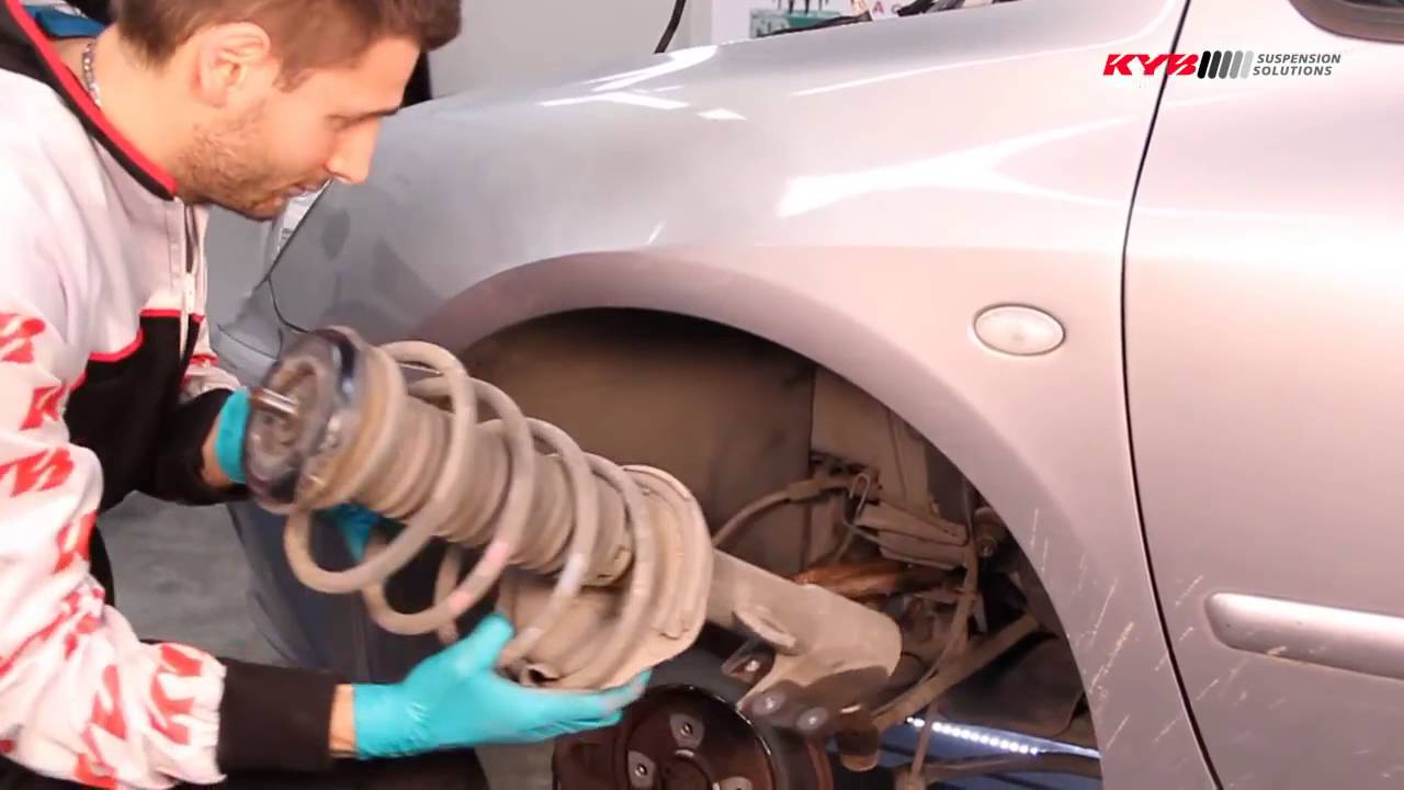 PEUGEOT 307, 308 I, Citroen C4 I - FRONT - Передние амортизаторы KYB установка