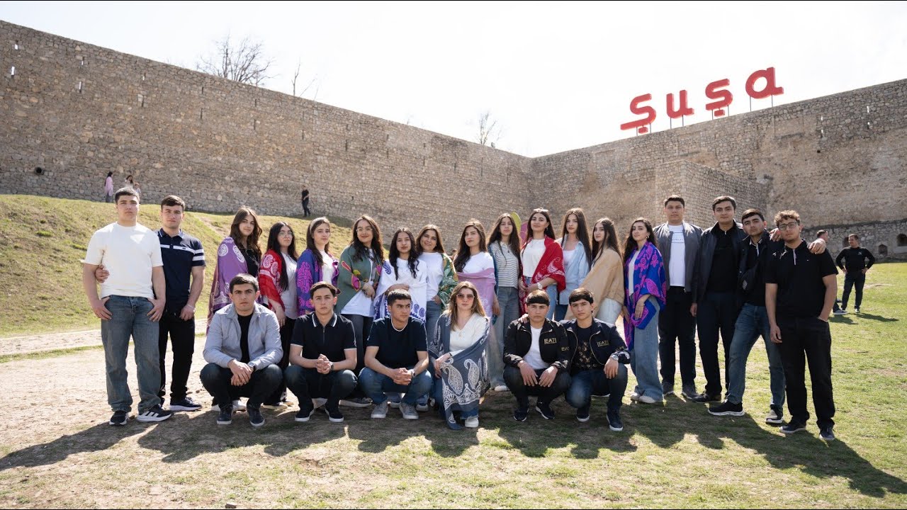 11B sinfi 🎊🔔 #sonzəng2025 #sonzəng #məzungünü#gəncə #tələbə
