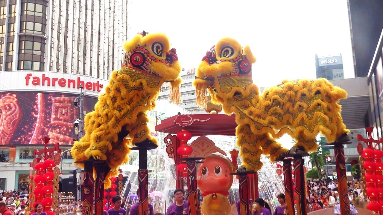 CNY 2026 - Acrobatic Lion Dance by Kwong Ngai at Pavilion KL | 马来西亚光艺体育会