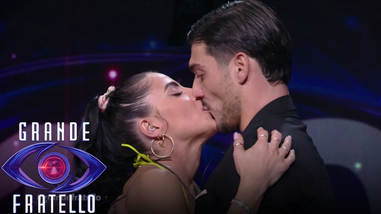 Grande Fratello - Il ricongiungimento di Shaila Gatta e Lorenzo Spolverato