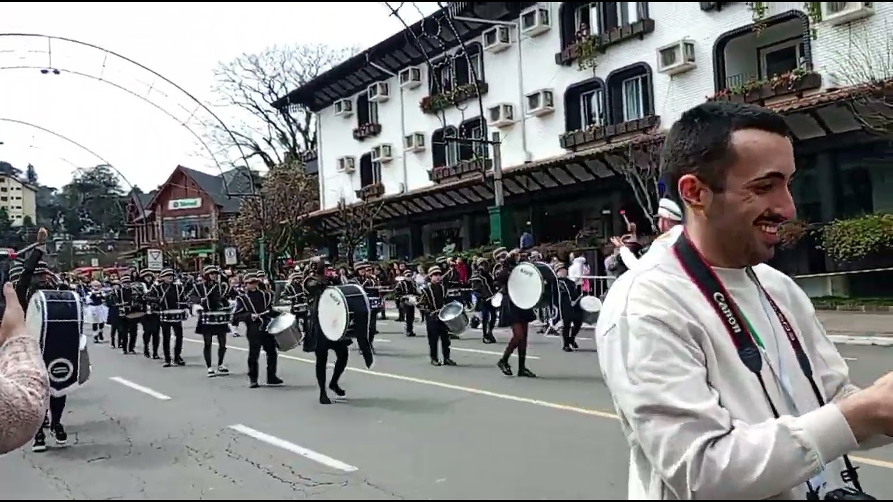 Apresentação da Banda Marcial da Escola Maximiliano Hahn de Gramado-RS no Desfile de 7 de Setembro!