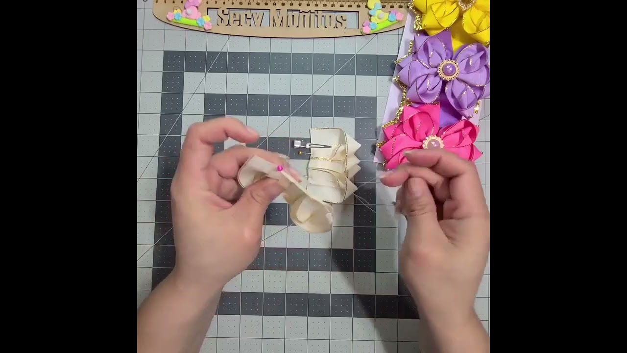 Mo&ntilde;o Flor (La&ccedil;o flor)Super f&aacute;cil de hacer con list&oacute;n de 4 cm o 3.8 cm