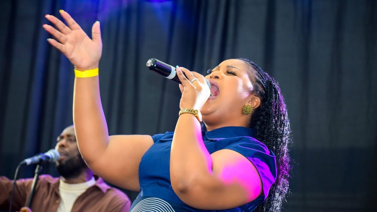 Futhi Mhlongo - Worship in Cape Town