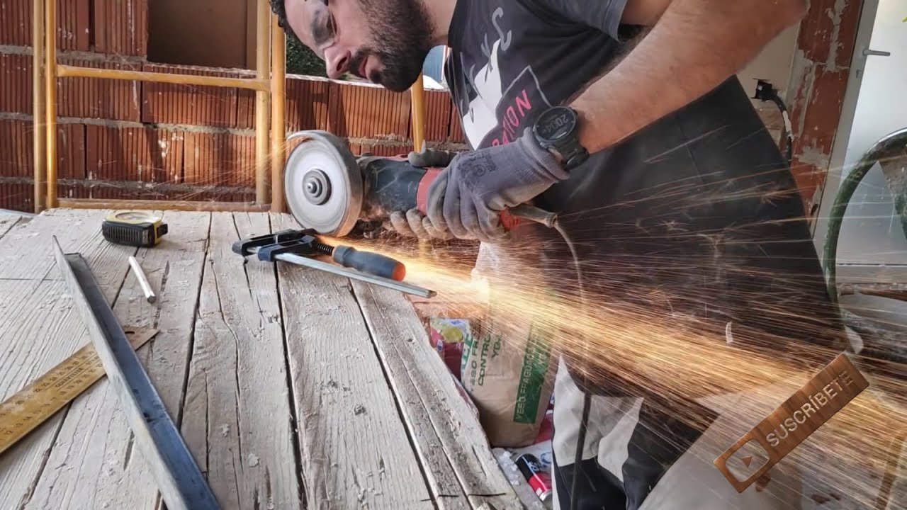 Como instalar una Puerta Seccional con Motores sin ayuda de nadie.
