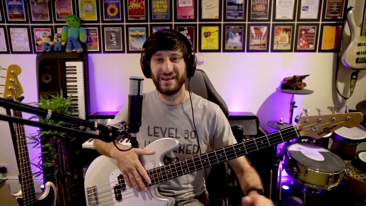Review of Gear4Music LA 4 string bass