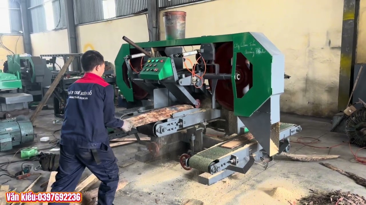 ✅Chạy nghiệm thu máy xẻ 4 băng tải cho khách Quảng Bình: LH tư vấn đặt máy : Văn kiều:0397692236