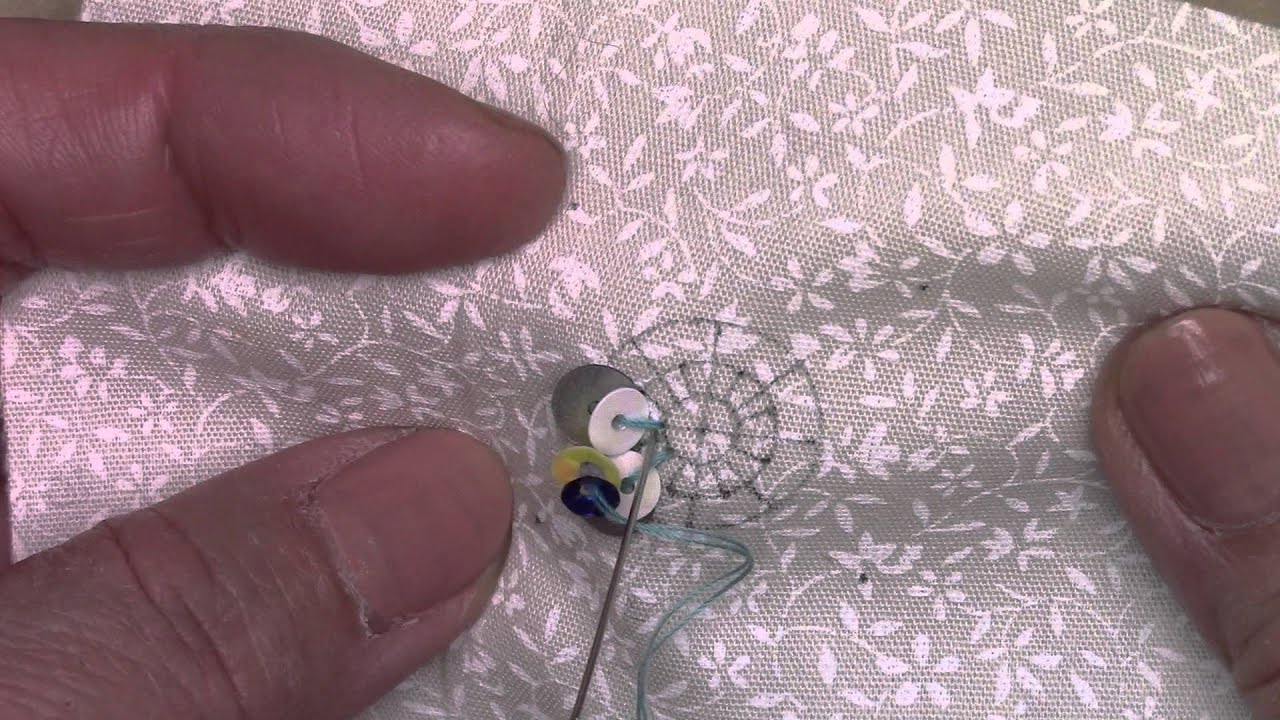 ビーズ刺繍初級　第10回　立体的な同心円の花を刺しましょう