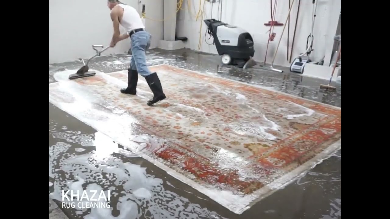 We use a 10-step Rug Cleaning process to ensure your rug is completely cleaned.