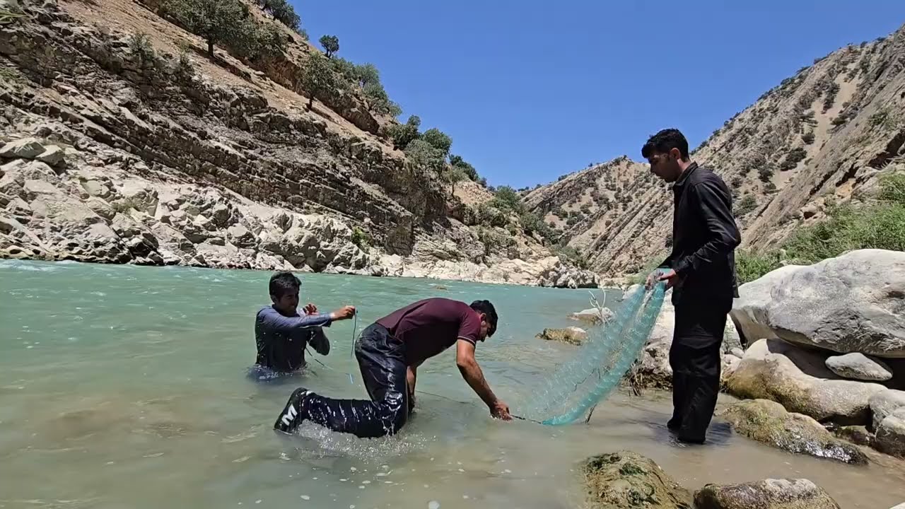 Akram & Kazem Go Fishing by the River | A Peaceful Day in Nature 🎣🌿
