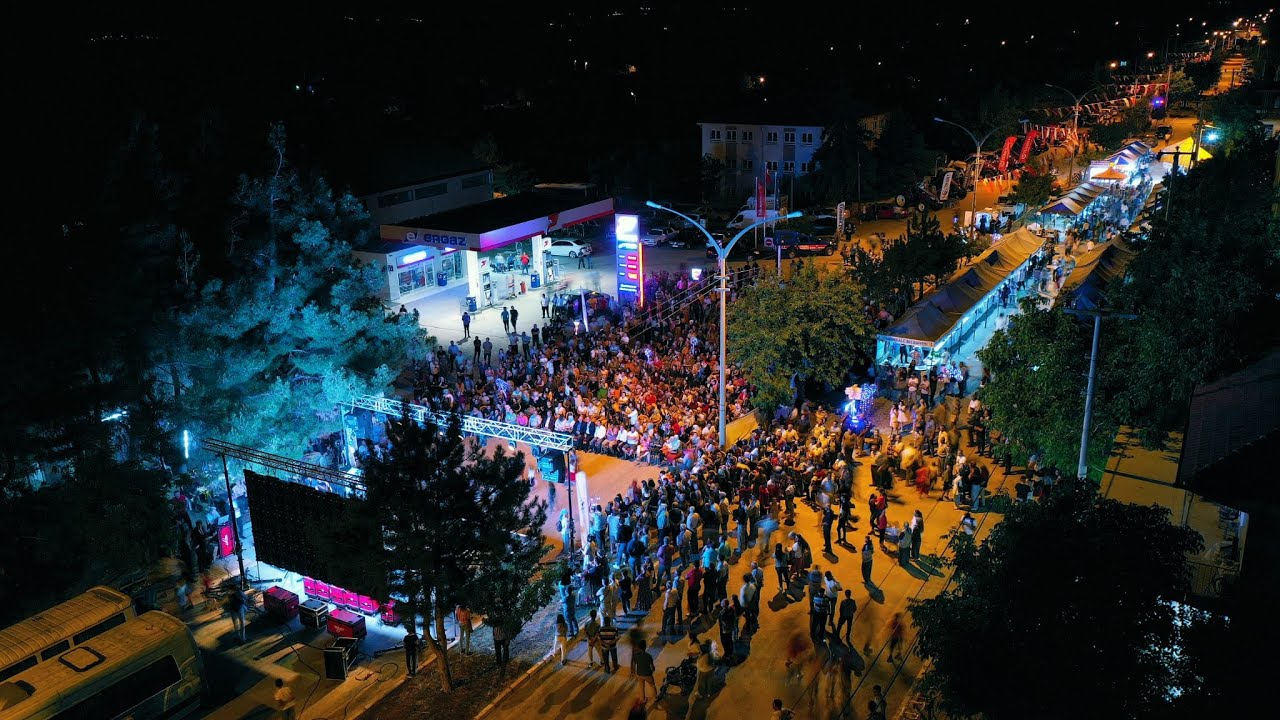 PAMUKKALE’DE KEKİK VE LAVANTA FESTİVALİ’NE İLGİ YOĞUN OLDU