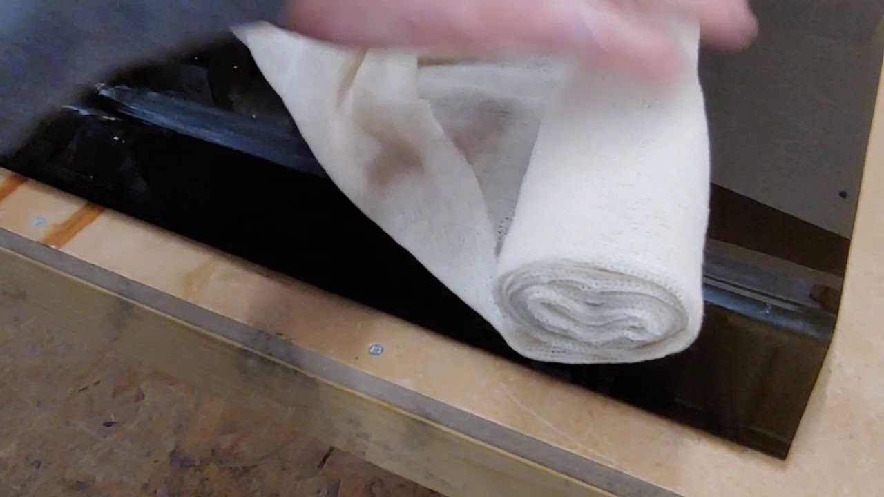 How To Remove Scratches From A Perspex Turntable Lid.