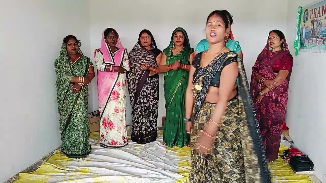 #viral इंटर पढके  मोर सजनवा बीड़ी पानव बेचयन||जलालपुरिया भौजी का वायरल डांस वीडियो देहाती नाच 