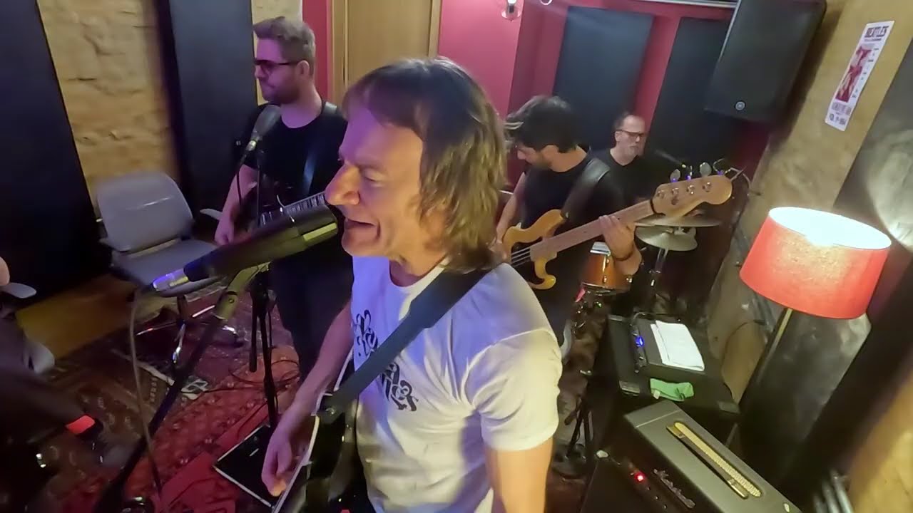 Vanda And The Youngs - TNT (Live at Knot Studios, May 2024)