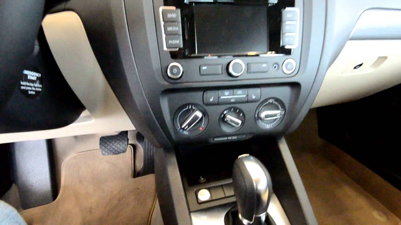 BRAND NEW Walk Around 2012 Volkswagen Jetta SEL Premium at Trend Motors VW in Rockaway, NJ