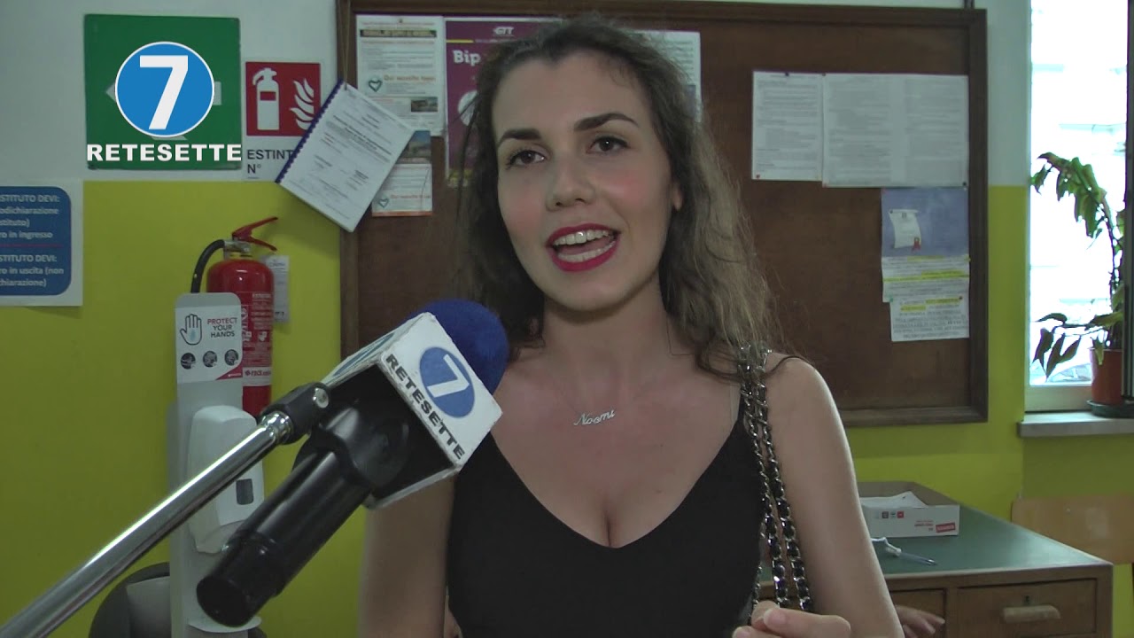 MATURITA', BOOM DI 100 A TORINO: GRANDE FESTA AL LICEO BERTI