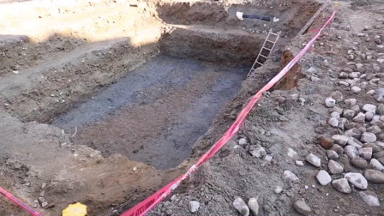 Reggio Emilia, l'antico Crostolo riemerge dagli scavi di piazza Roversi