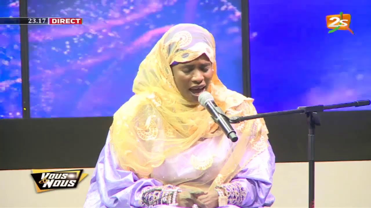 LE ZIKR EMOUVANT DE AIDA MOU BAYE A FAIT PLEURER TOUT LE PLATEAU DE VOUS ET NOUS. REGARDER !!