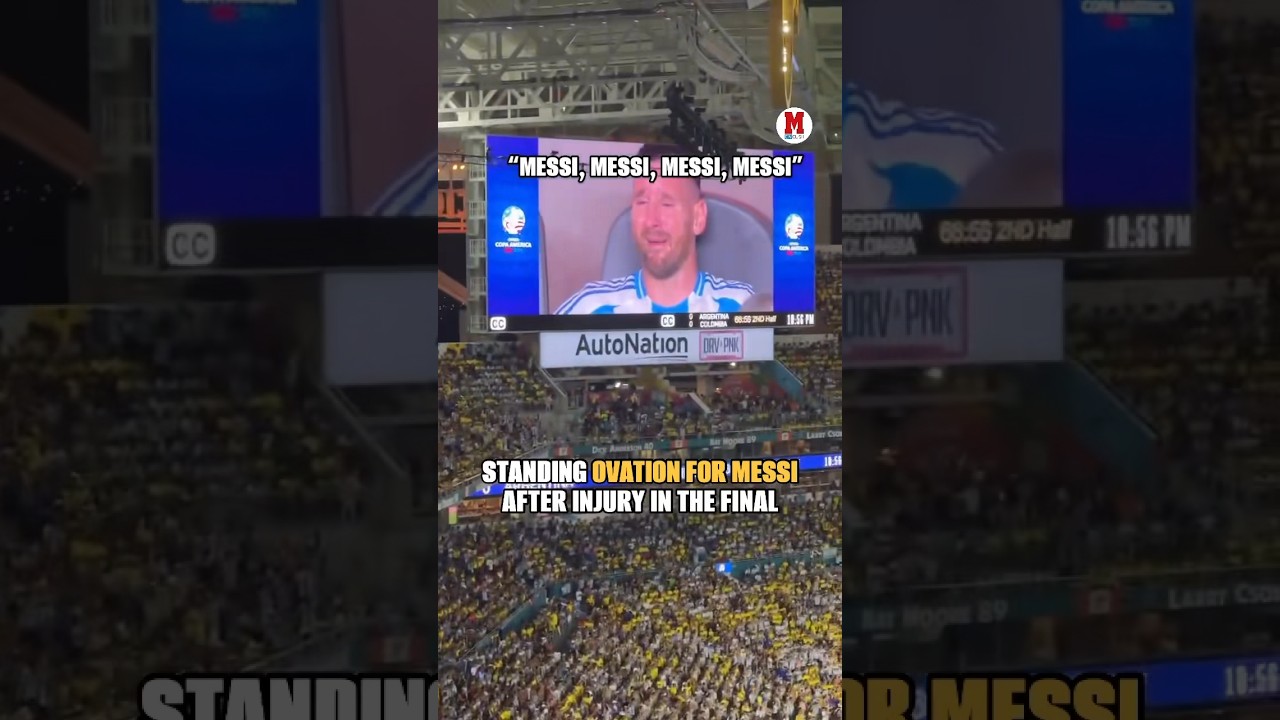 The entire Stadium gives #Messi a standing ovation after he leaves injured and breaks down in tears