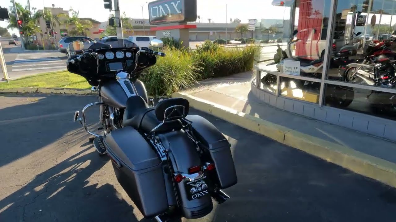 2016 Harley Davidson Street Glide Special | Walk Around, Start-Up & Sound Clip