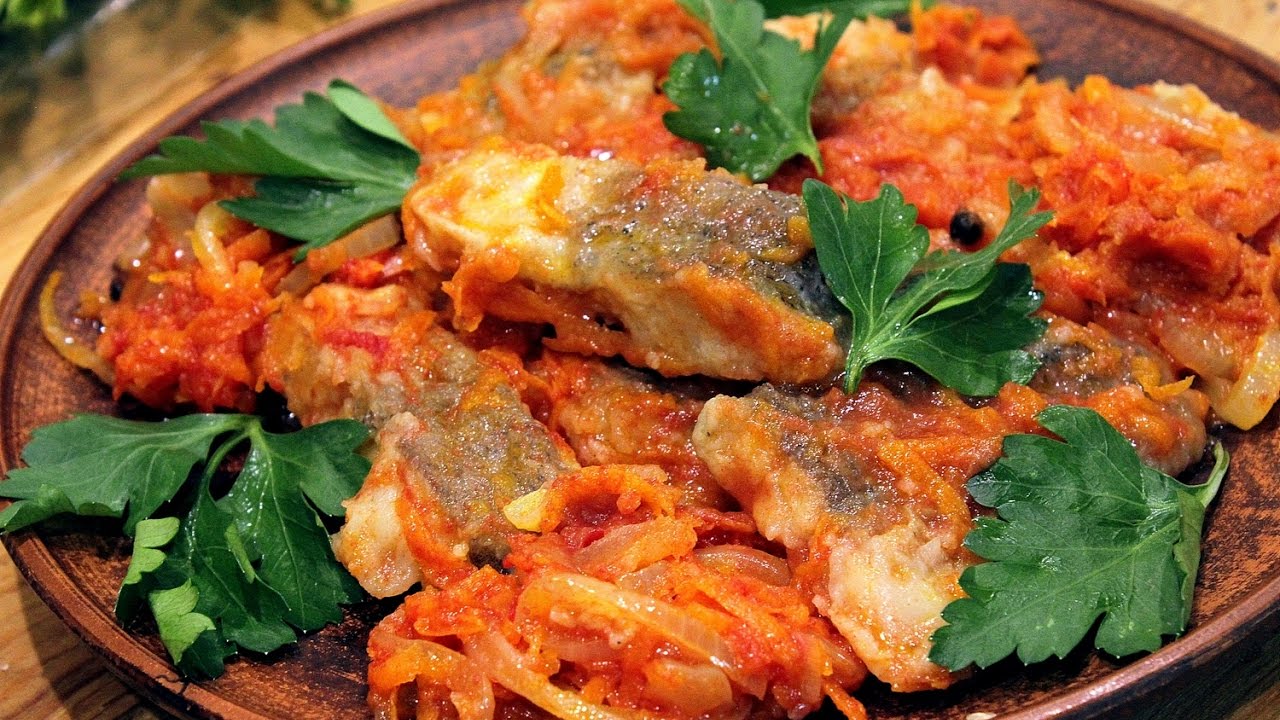 Заливная рыба вкусный рецепт в томатном соусе/Рыба в томате с морковью и луком