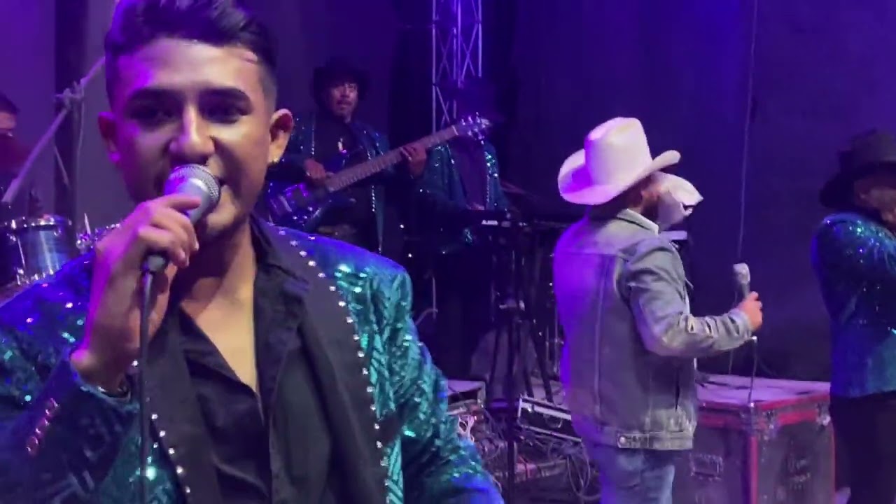Primera Presentación de Gerardo Gonzales y Banda potro en el 21 de marzo