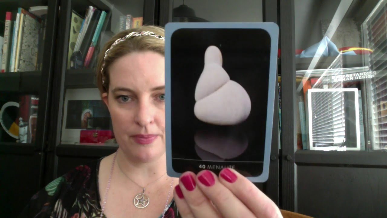 Unboxing and First Impressions of the The Crystal Wisdom Healing Oracle