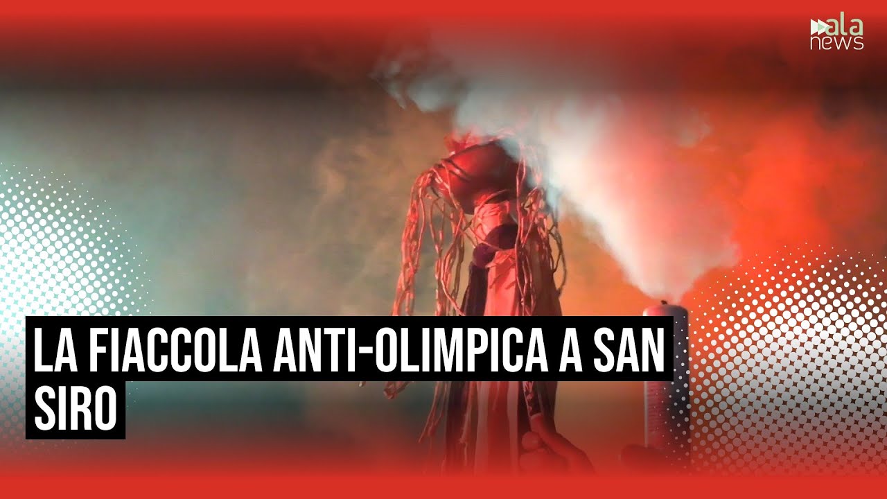 Milano, la fiaccola anti-olimpica sfila nel quartiere di San Siro