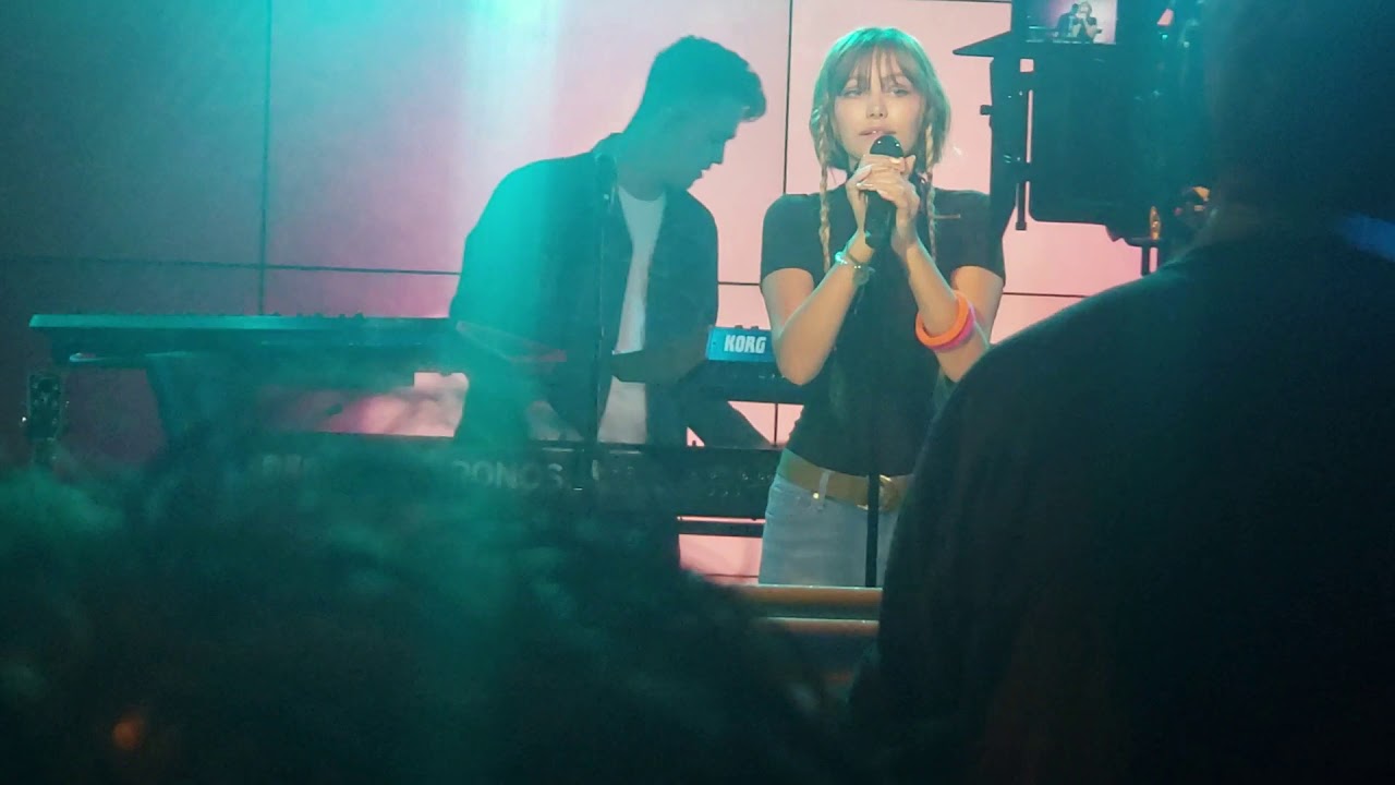 Grace Vanderwaal - Waste my time single YouTube Space NY 8/7/19