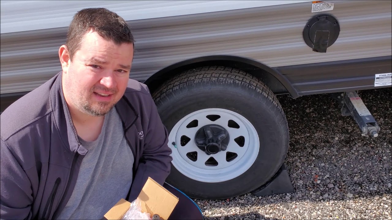 Jacking up a Travel Trailer - Mid-Quarantine Vlog