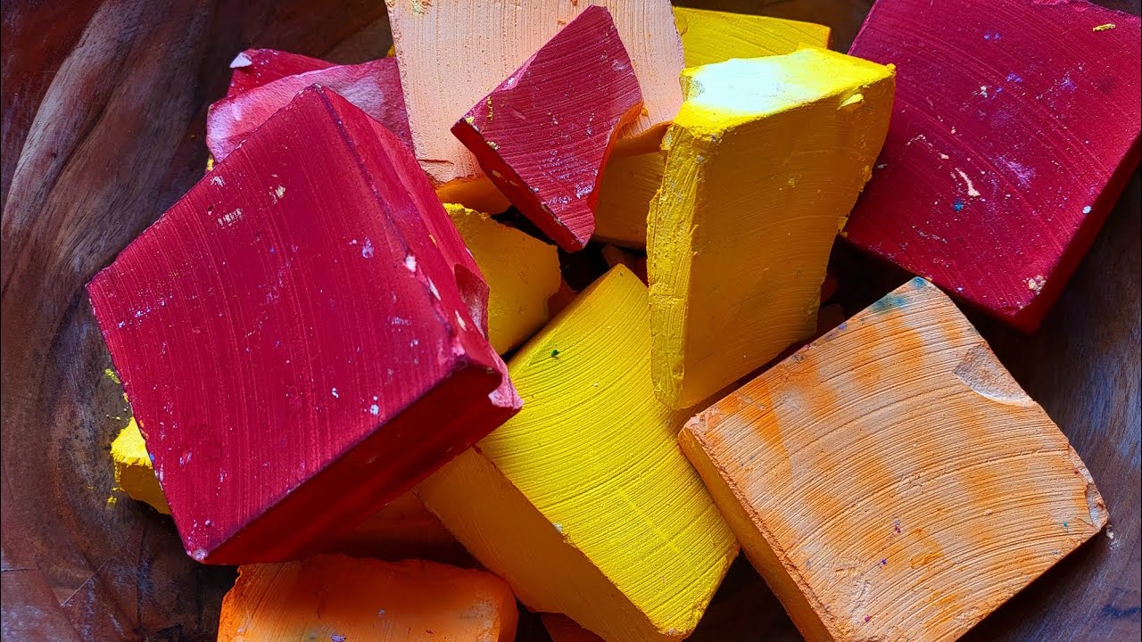 Dyed Gym Chalk ♡ ASMR ♡ Oddly Satisfying