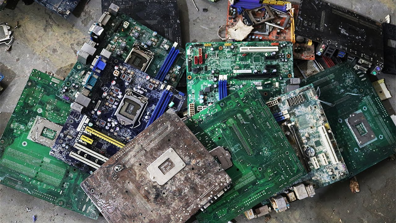 E waste dismantling recycling plant line PCB Motherboard Crushing & Sorting System.