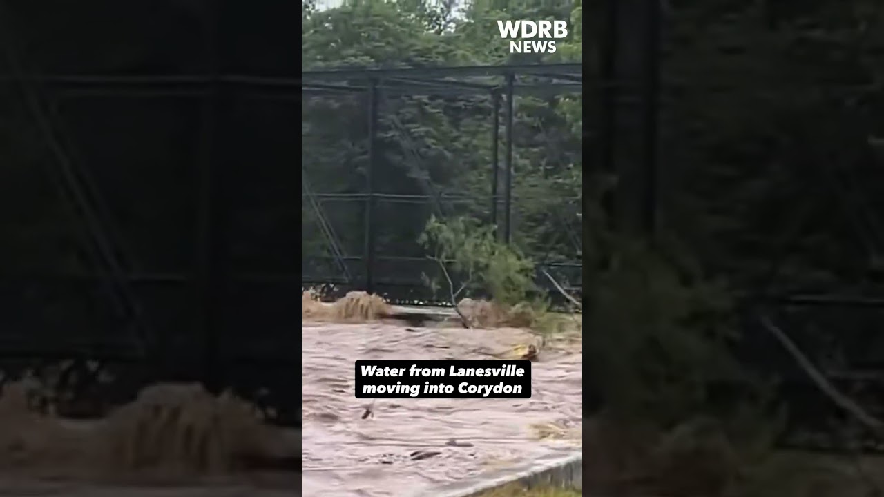 Flood waters from Lanesville moving into Corydon