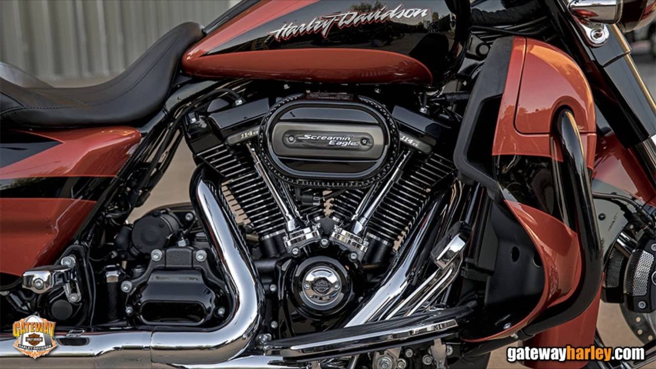 NEW 2017 Harley Davidson CVO Street Glide 114 Milwaukee Eight Engine