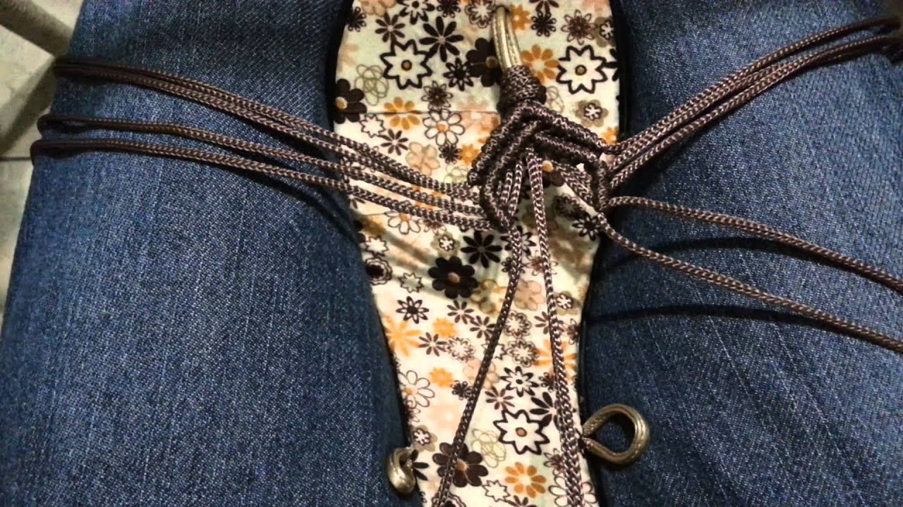 Sandalias hechas con macrame