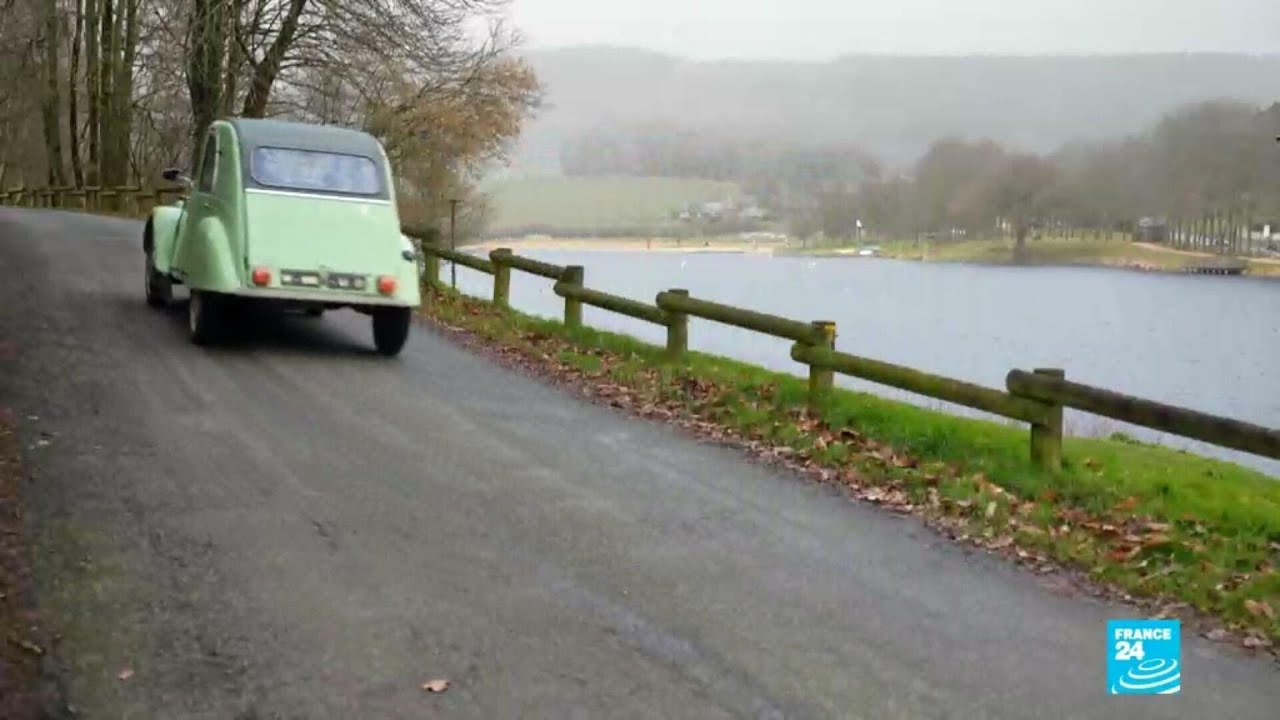 SUR LA ROUTE E03 - La France rurale, le sentiment d'abandon des campagnes &bull; FRANCE 24
