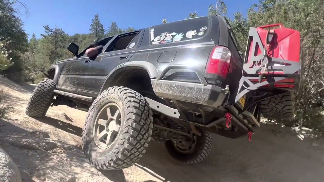 Dishpan (Big Bear, CA) and Holdcomb Creek Trailhead