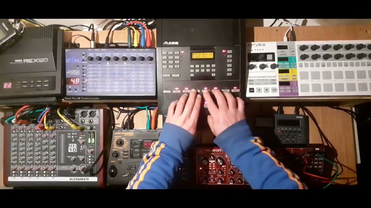 How I jam on the MMT-8 + Johnny 2 Bad (Jungle Jam) - Free DL in description