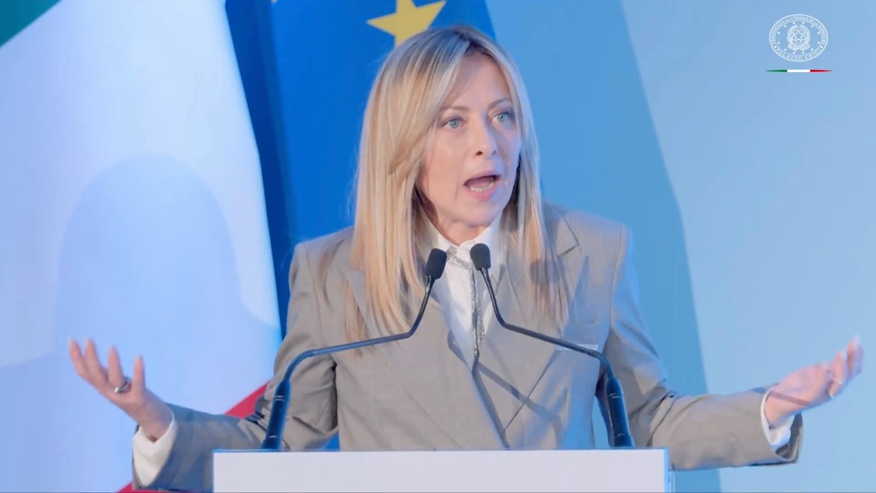 GIORGIA MELONI: “ESSERE OGGI LA PRIMA DONNA A CAPO DEL GOVERNO È MERITO DELLE DONNE CHE HANNO OSATO”