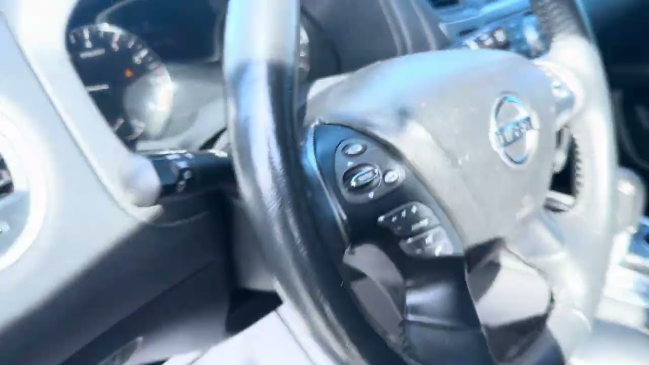 2020 Nissan Pathfinder SL four-wheel-drive