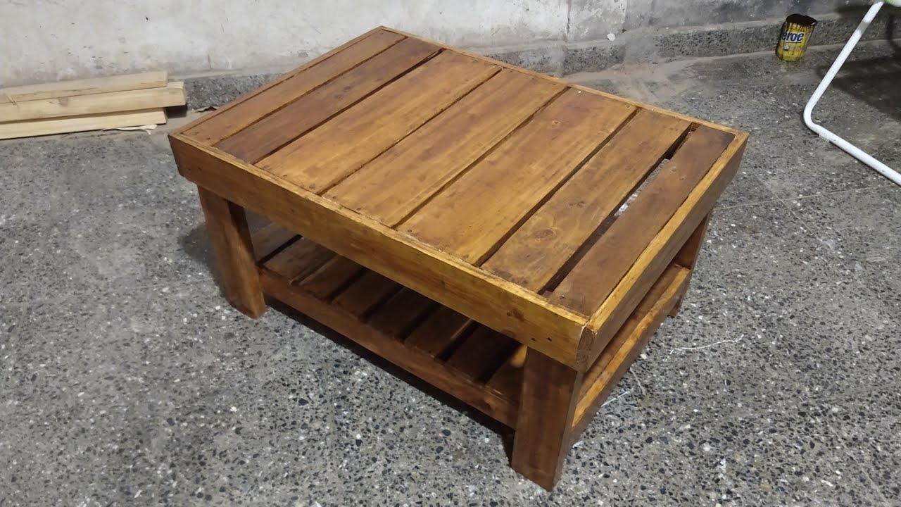 MESA DE LIVING O CENTRO, HECHA DE PALETS, TARIMAS