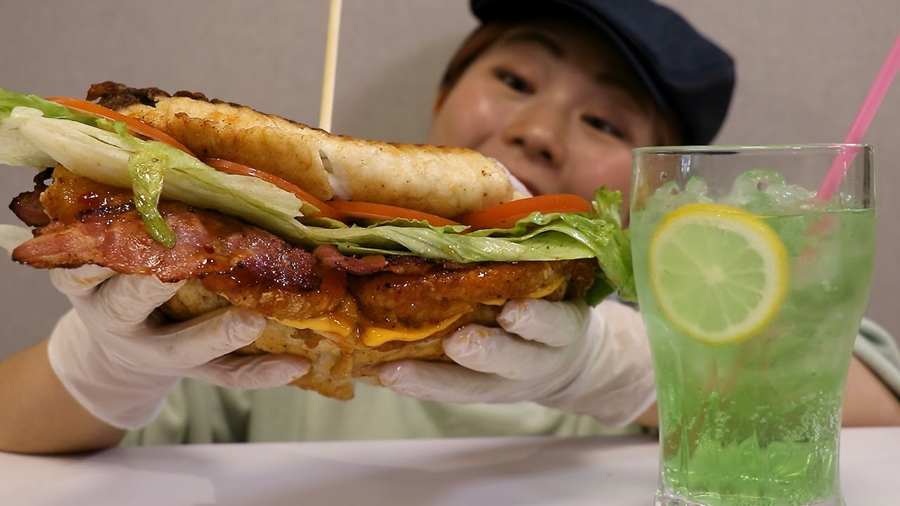 빵대신 참돔을 덮은 돔버거와 쓸개음료