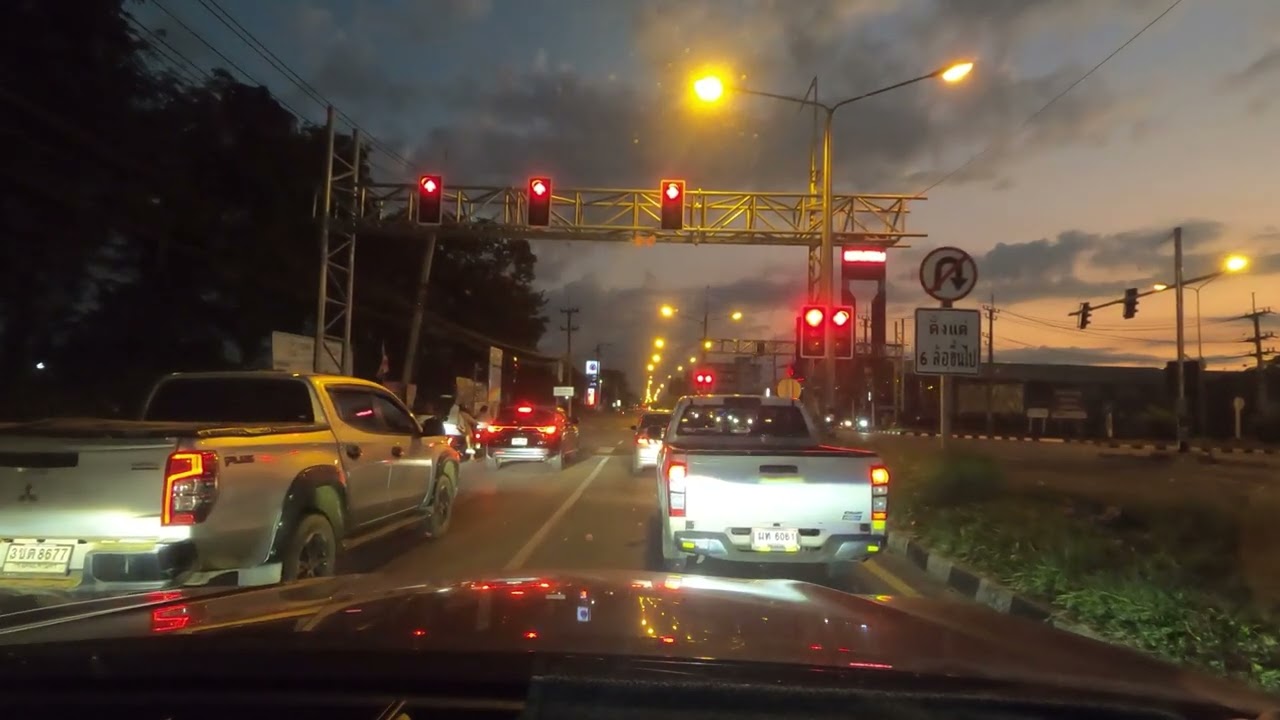 Heimfahrt von Phrae nach Hause bei Nacht