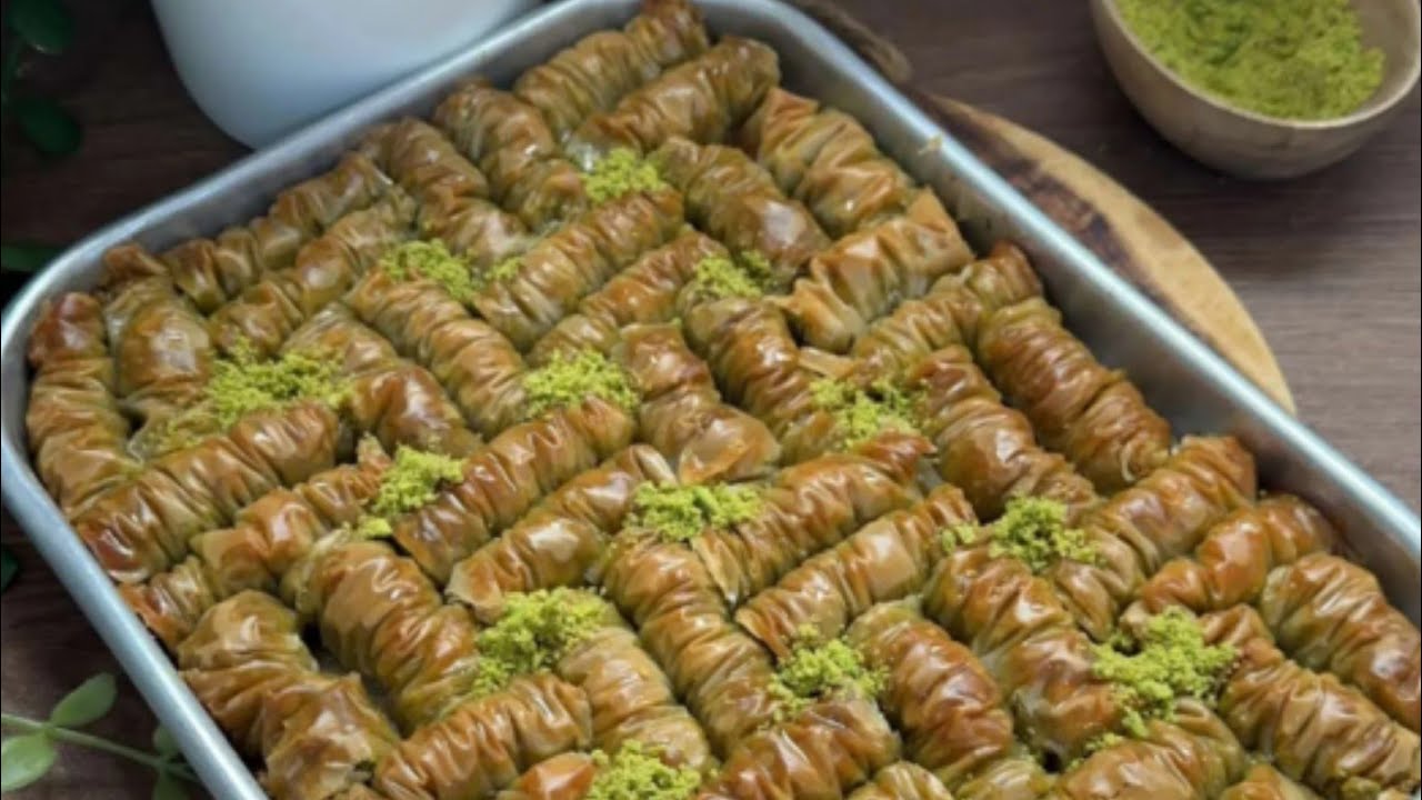 بقلاوة الفستق بالجلاش تنافس بقلاوة المحلات 👌✨ بلقيس الحيدري