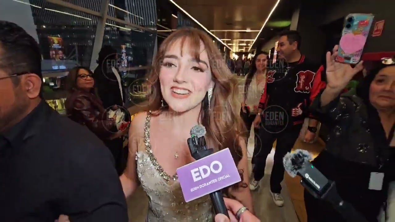 ELAINE HARO Llega a apoyar a ALDO Y ABELITO a RING ROYALE cantará el himno el día de las peleas? 
