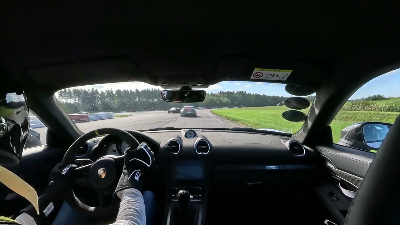 GT4 RS chasing  992 GT3 and GT3 RS on Mantorp
