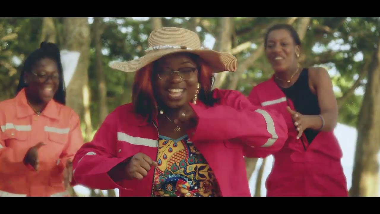 OLIVE'S   Le Voile est d&eacute;chir&eacute; Clip officiel