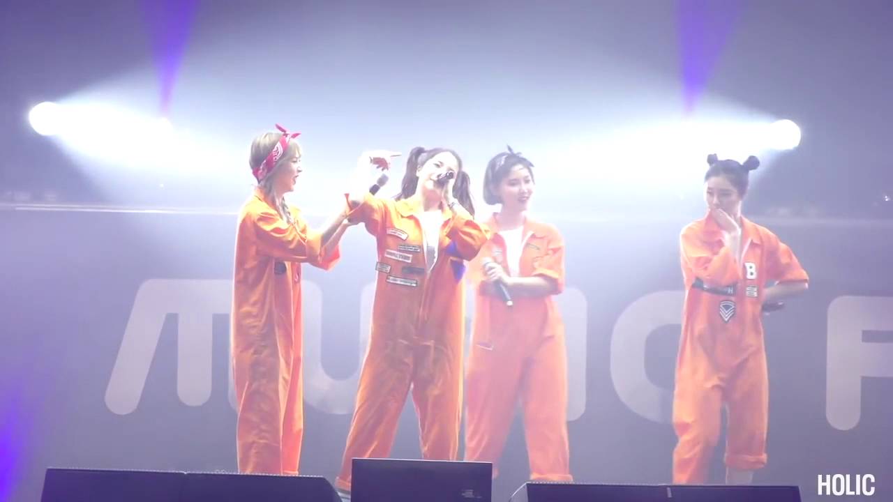 Mamamoo Funny Clip #49- When The Stage Becomes Their Playground (Part 3/3)