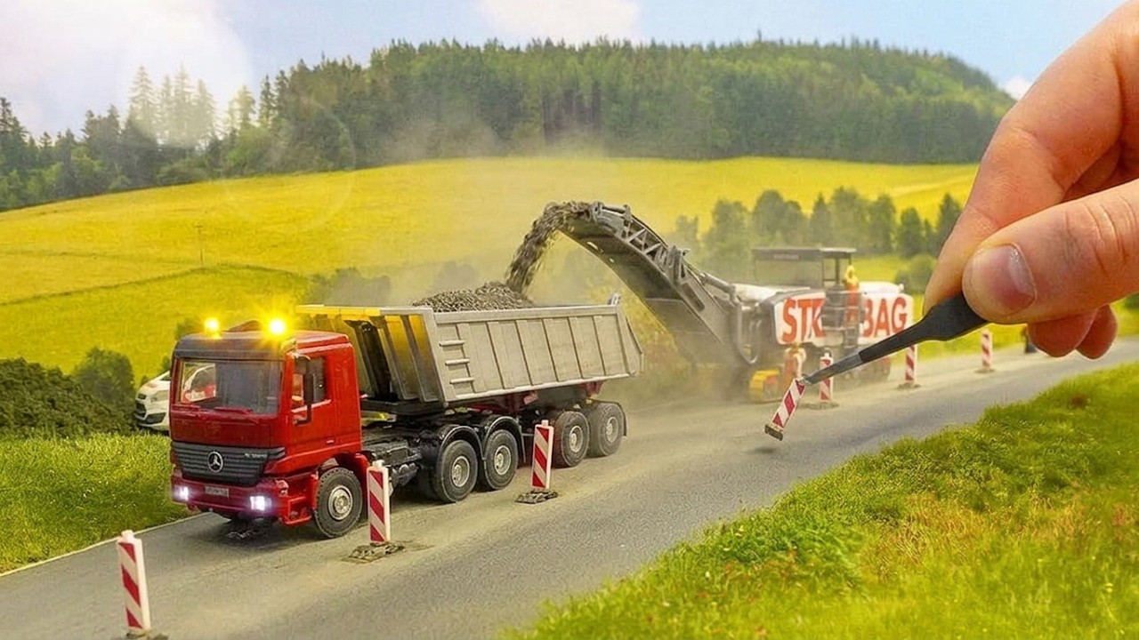 How I built a WORKING road construction site with traffic lights for my model railroad 🚧 | Part 41