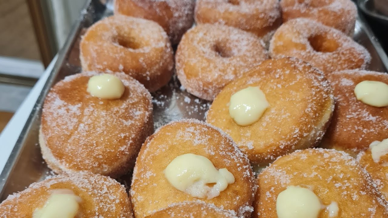 Ciambelle, bomboloni, Krapfen nuvola, un impasto così soffice da essere super leggero