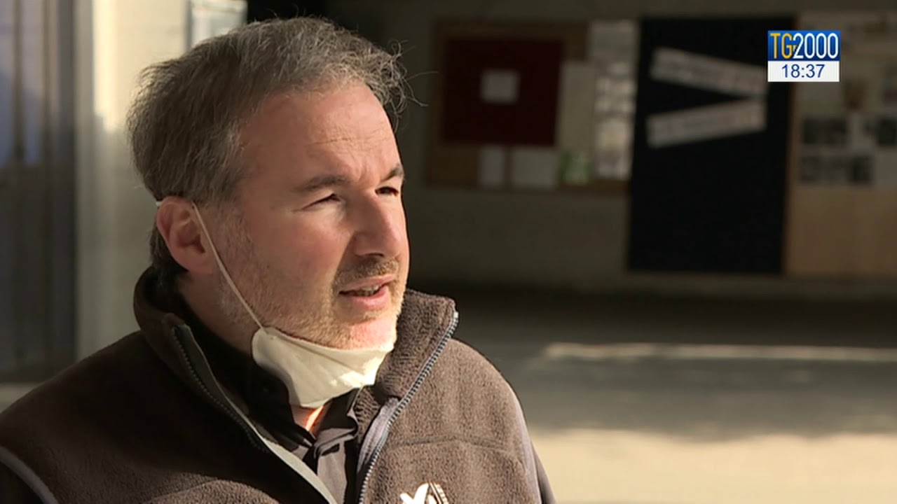 Coronavirus, il dramma della povertà e la solidarietà verso chi non ha soldi per la spesa